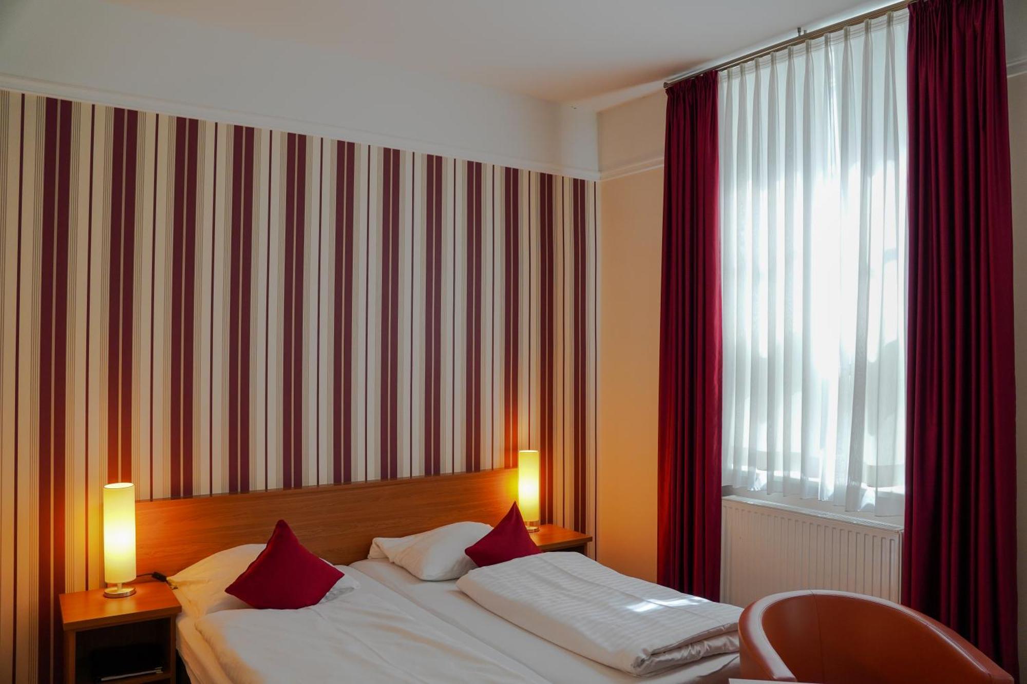 Apartmenthaus Gutenberg 78 Потсдам Екстериор снимка