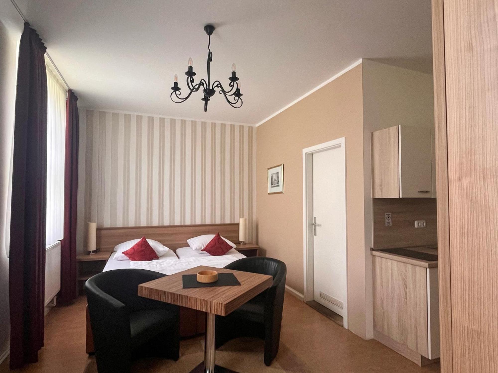 Apartmenthaus Gutenberg 78 Потсдам Екстериор снимка